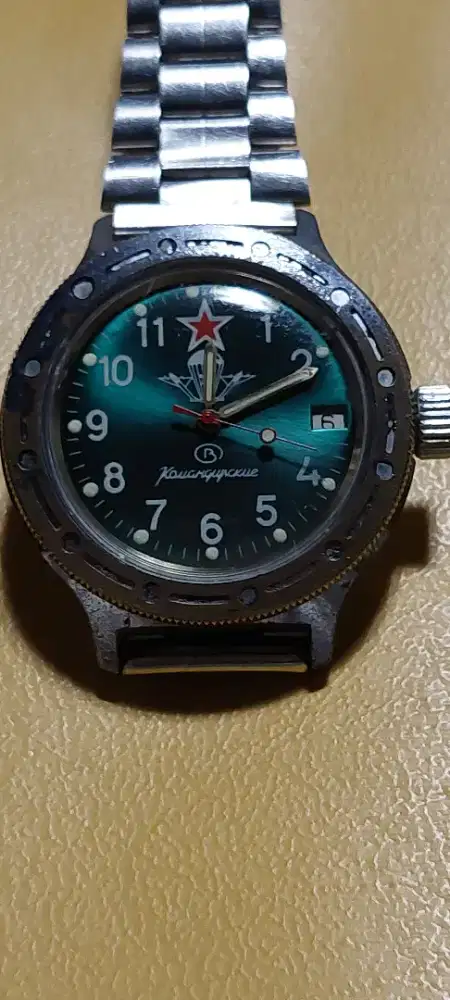 Jam tangan RUSIA
