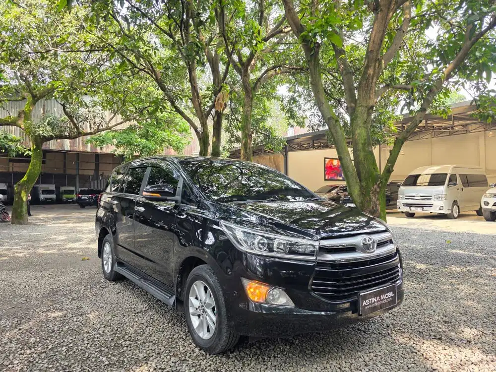 Toyota Kijang Innova 2.4 V AT Matic Solar Reborn Diesel 2019 ASTINA MO
