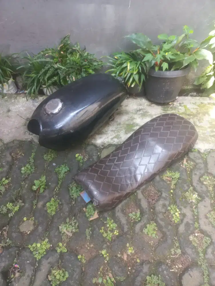 Jok Tangki Motor Custom