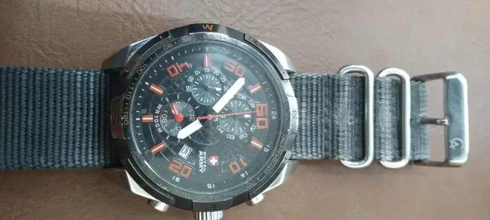 Jam tangan pria Royal Army Ori