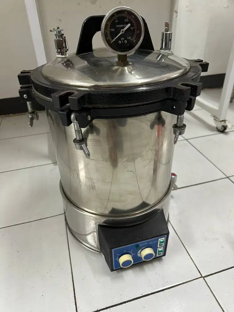 18L Portable Stainless Steel Steam Sterilizer (with timer)