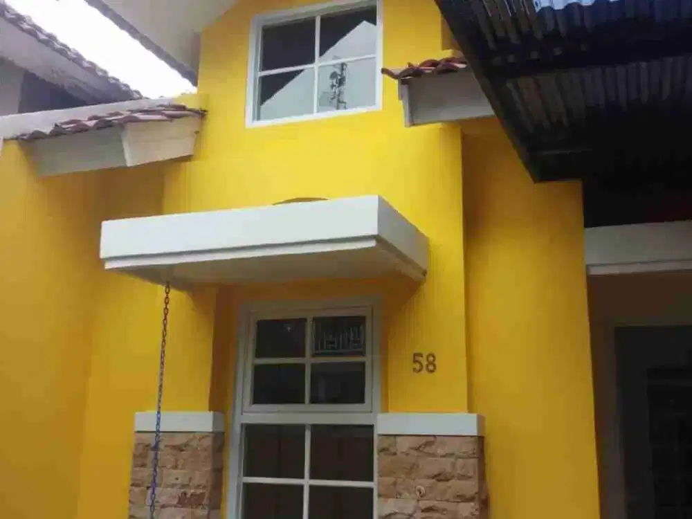 dijual rumah di komplek adipura dekat tol summarecon