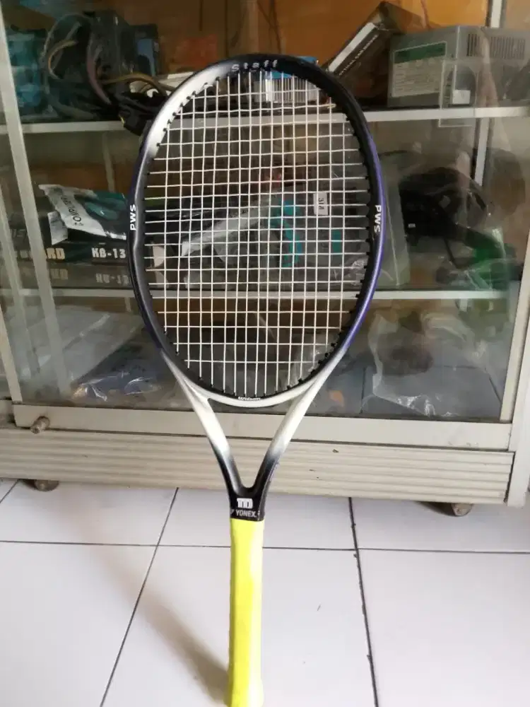 Raket Tenis Wilson Staff 7.3 si