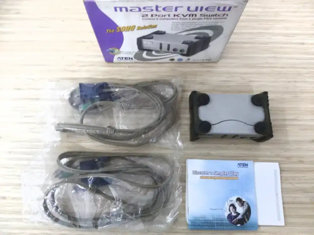 ATEN CS-82A Master View + Premium Cable - Keyboard-Video-Mouse Switch