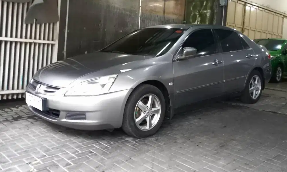 Honda ACCORD VTIL 2.4 AT 2005 LowKM 80rb 1TANGAN ISTIMEWA BANDUNG