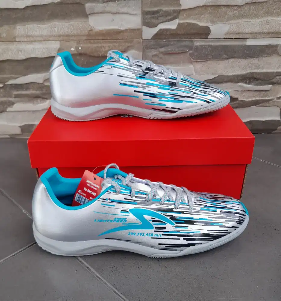 Sepatu Futsal Specs Lightspeed Reborn In Original