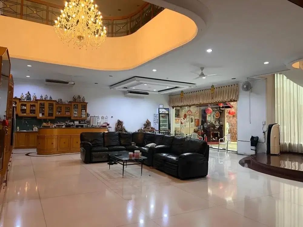 Dijual Rumah Mewah Lokasi Strategis di Sunter Paradise