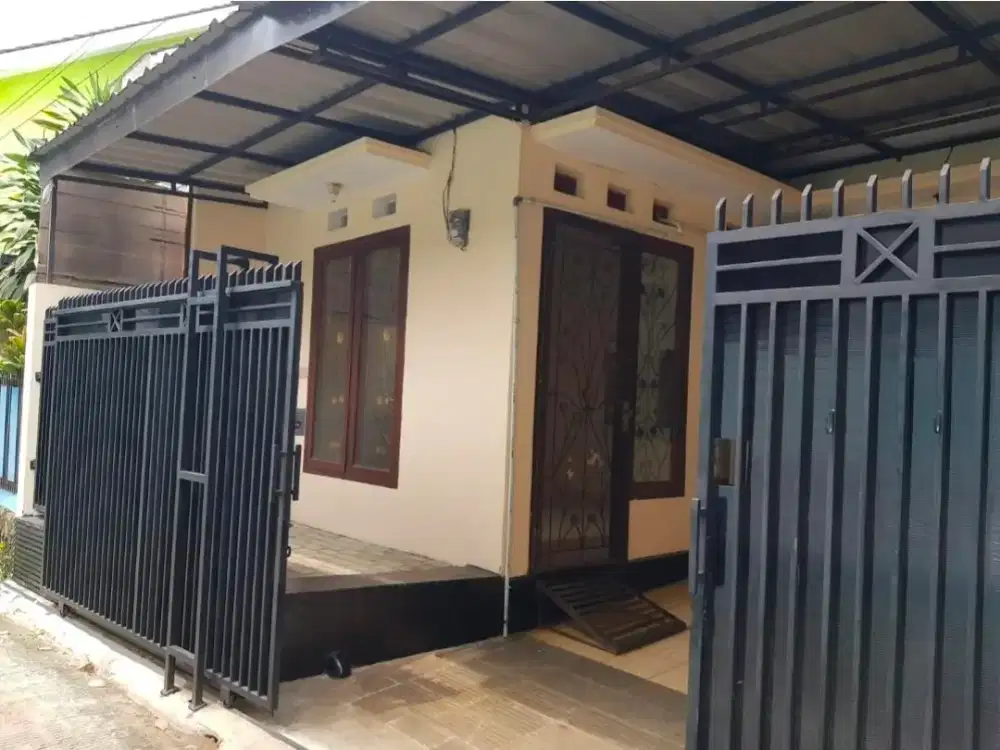 DIJUAL RUMAH AKSES DEKAT KERETA UI