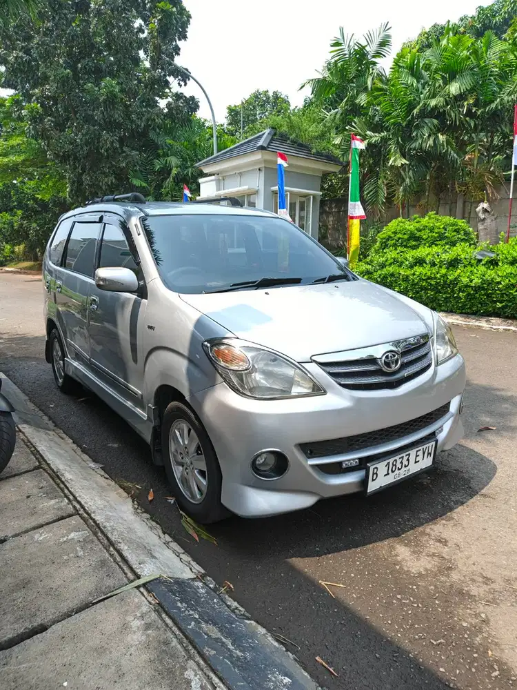 Toyota Avanza tipe S 2010 AT Silver Metalic