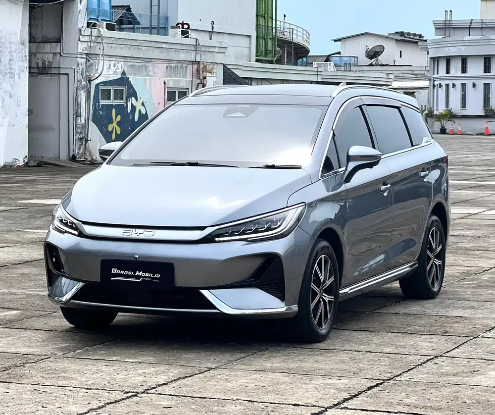 BYD M6 Superior 7 Seater 2024 / 2025 / Odo 19rbu Kilometer