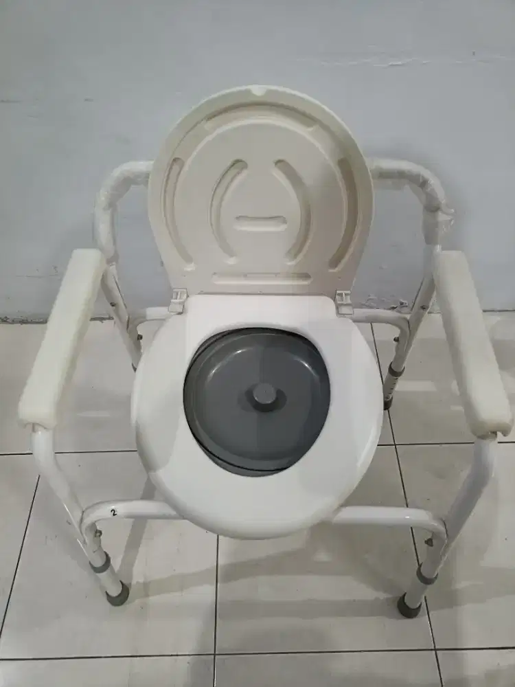 Kursi BAB Merk GEA