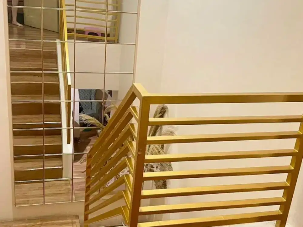 Dijual rumah full furnished di Kota Wisata Cibubur Cluater Montreal
