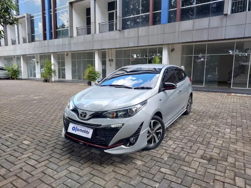 TDP 10JT, Toyota Yaris 1.5 S Bensin-AT Silver 2019