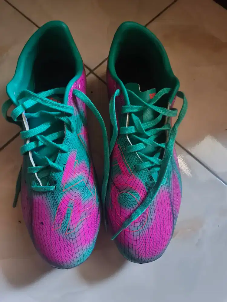 Sepatu specs ori