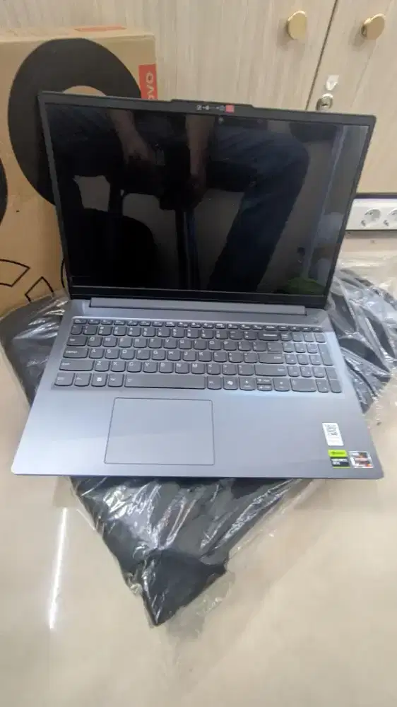 Laptop loq ryzen 7
