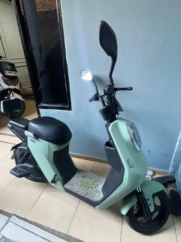 Uniflay m60 batre 100% baru tenaga bisa di adu