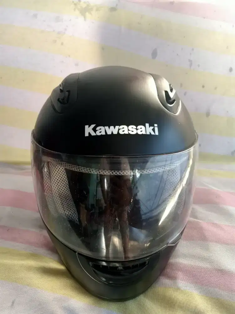 Helm Kawasaki ninja