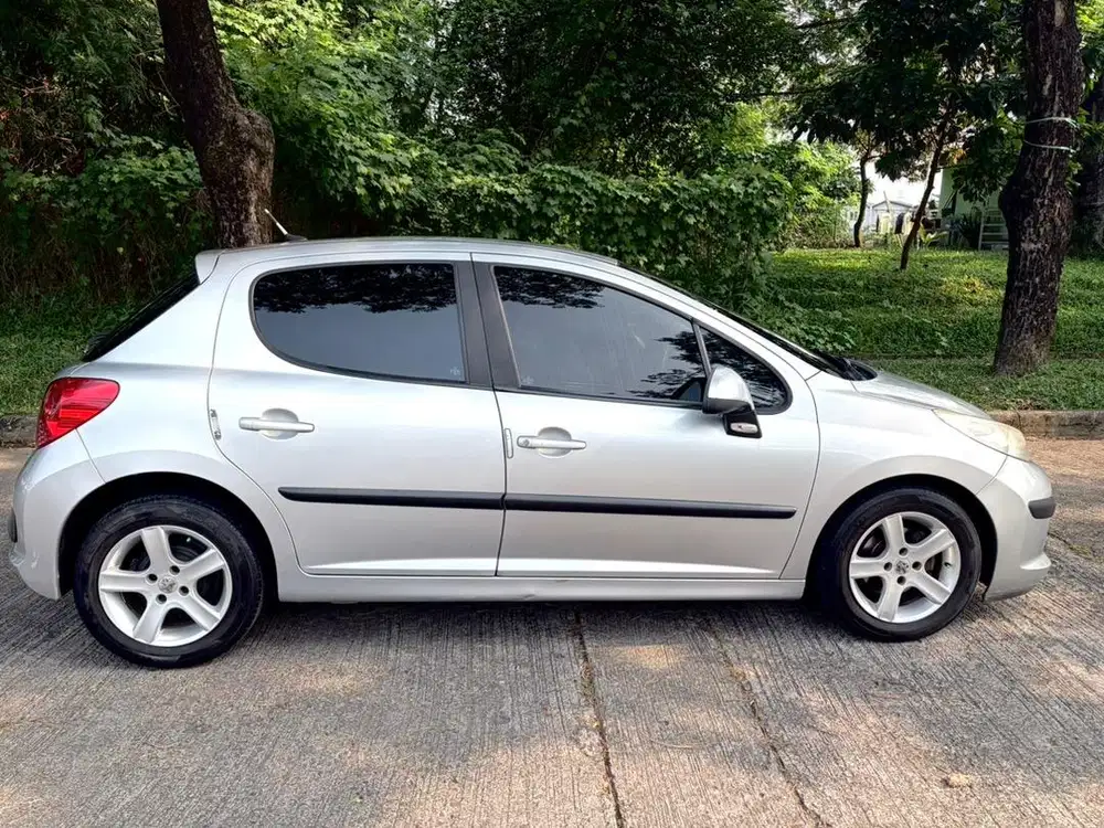 Peugeot 207 2008 Bensin