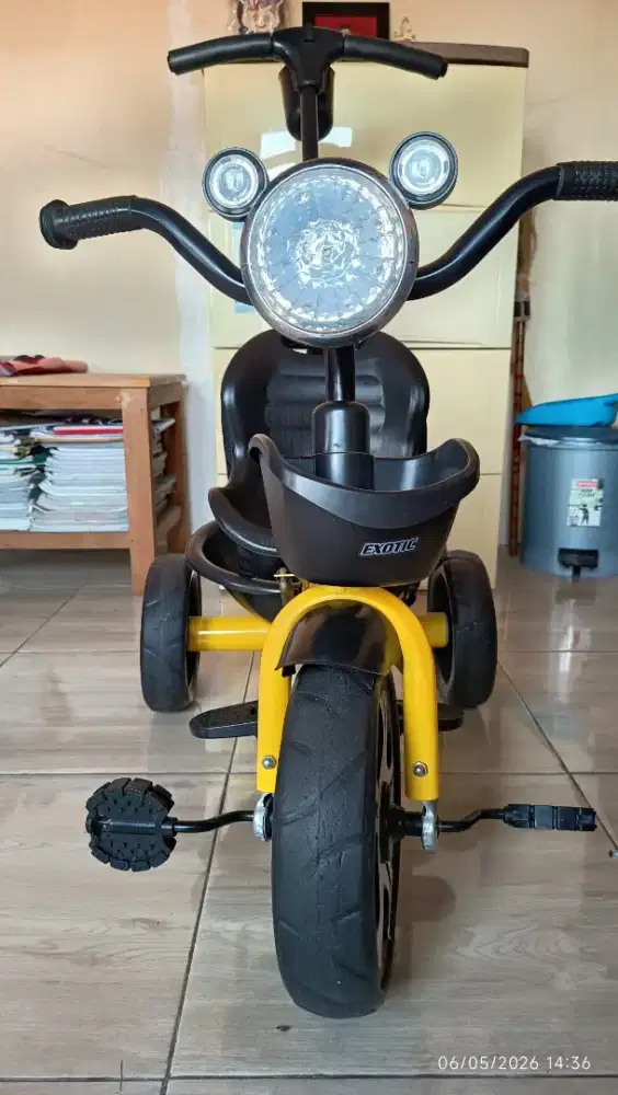 Dijual sepeda roda tiga bekas pakai