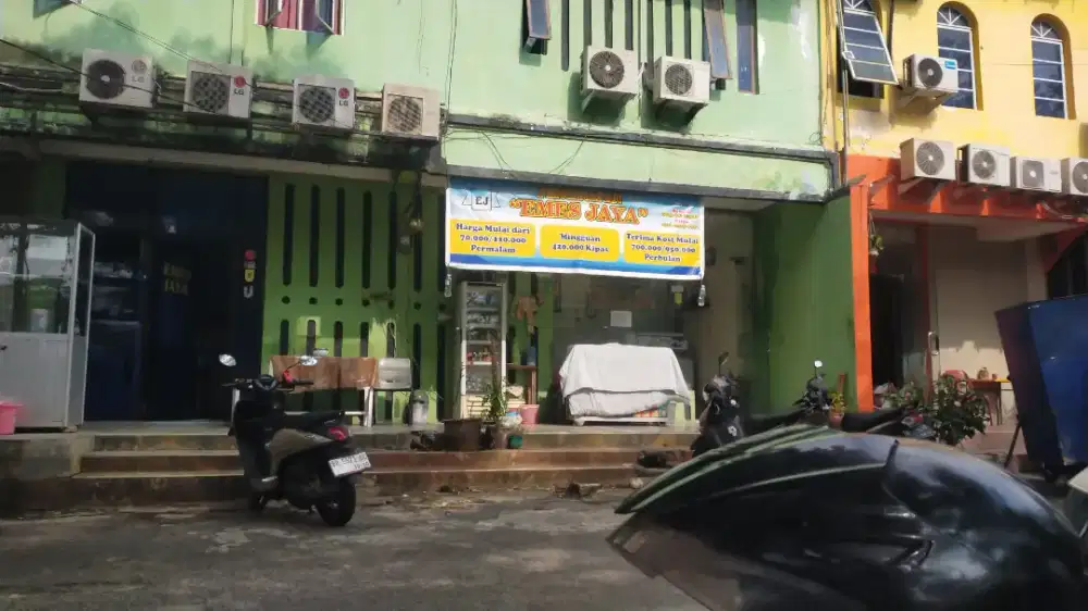 Penginapan dijual