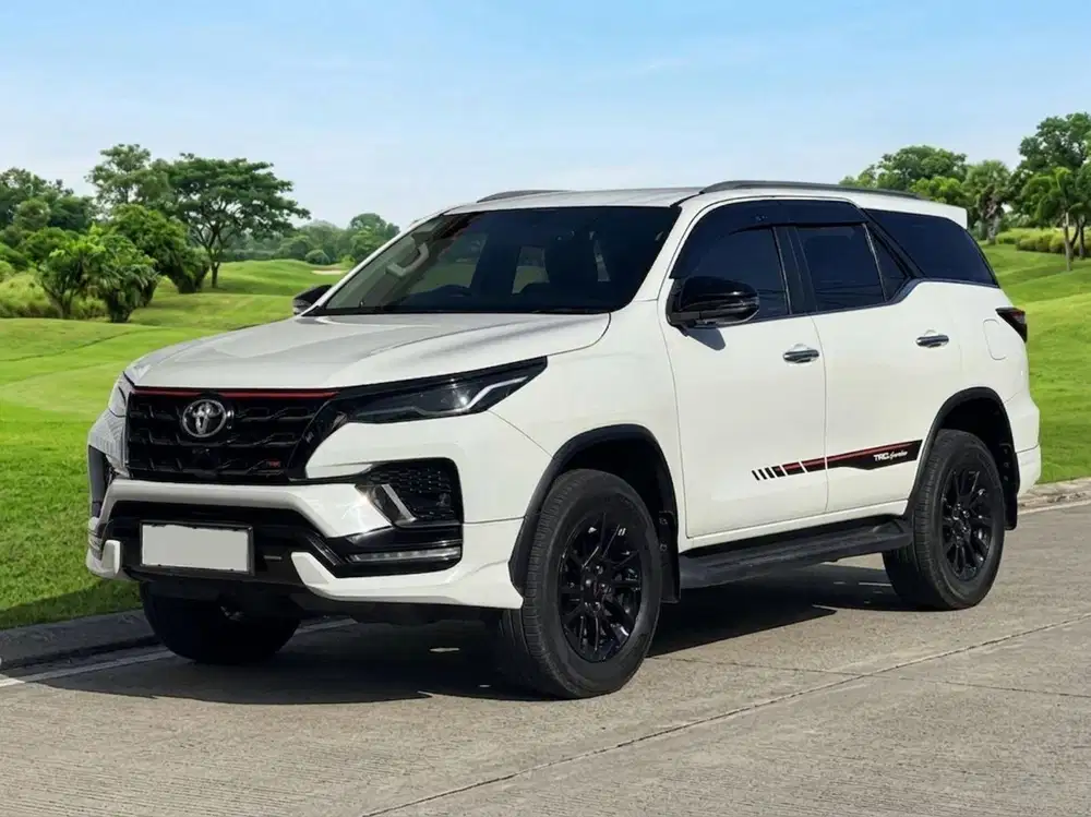 Toyota Fortuner 2.4 Trd Sportivo DSL AT Terawat