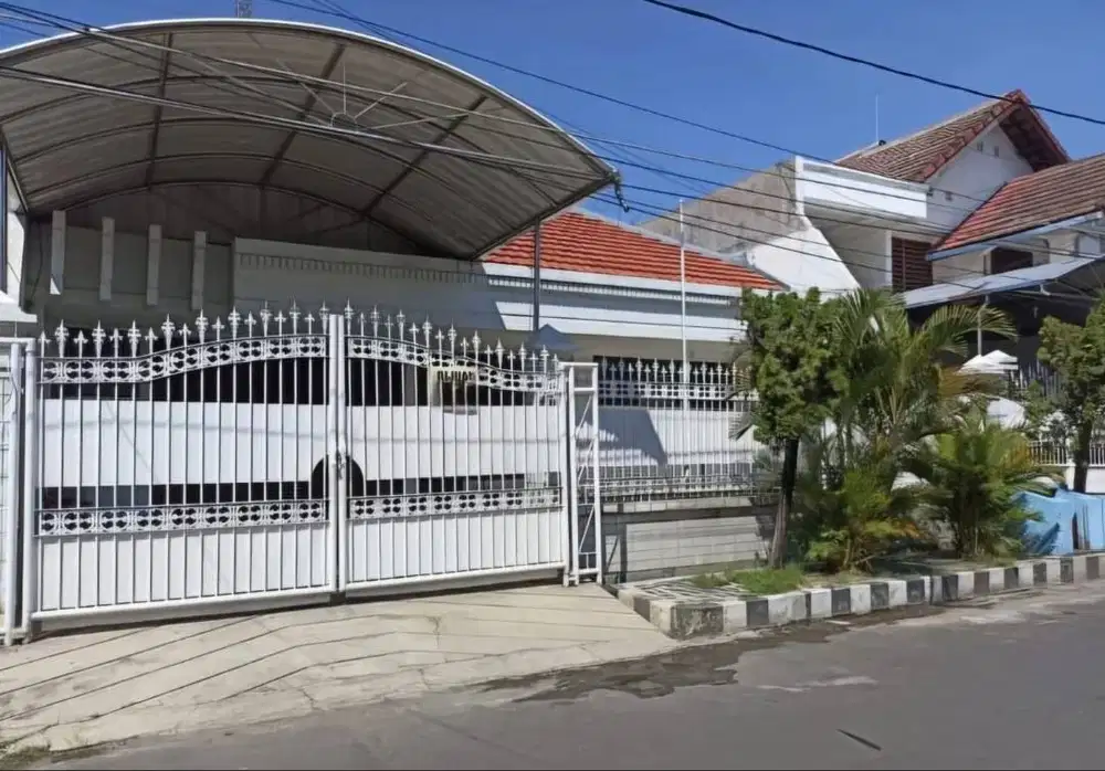 Dijual Rumah Dharmahusada Indah dekat Galaxy Mall Bagus Terawat