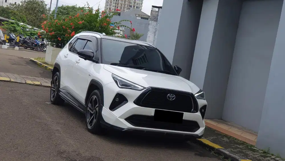[ LOW KM ] Toyota Yaris Cross HEV 1.5 GR Hybrid HV TSS AT 2024/2025