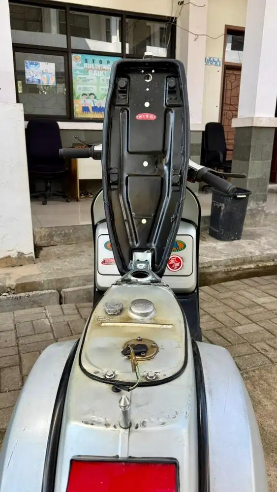 Vespa eklusif 2 tahun 2003 double stater