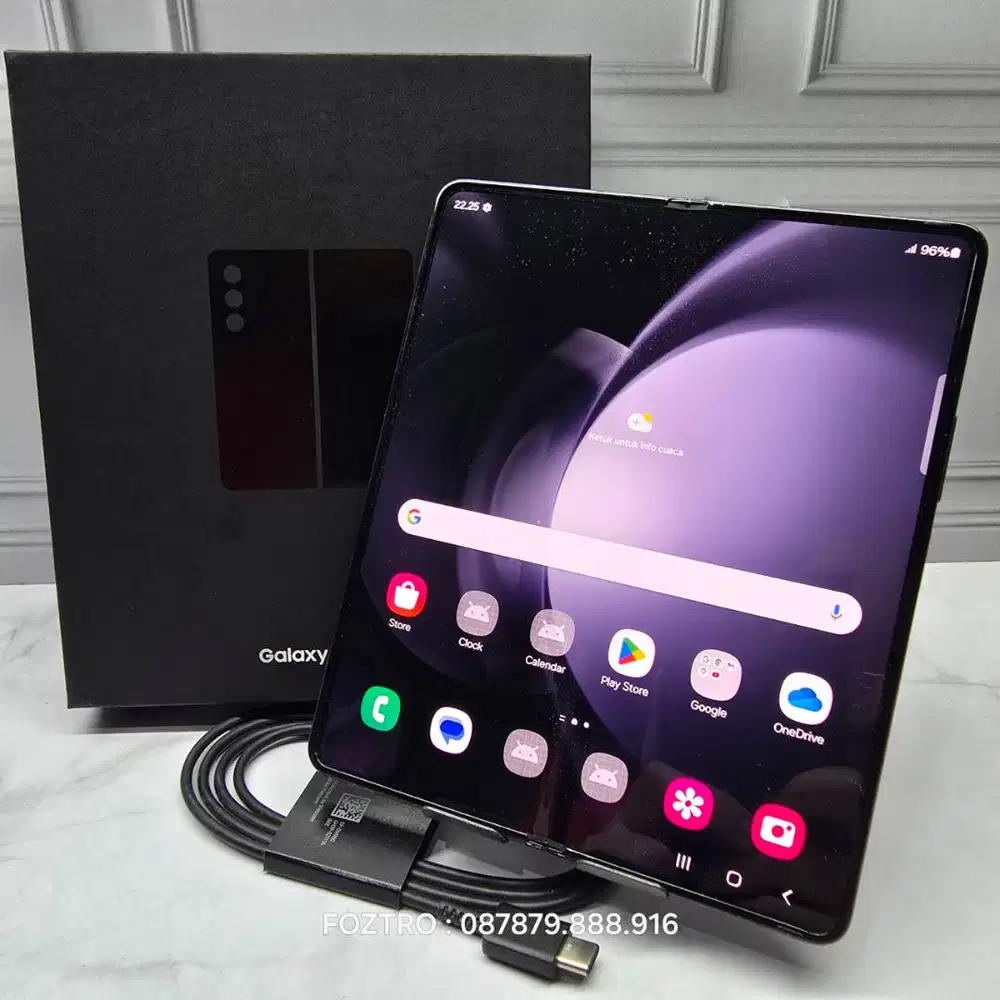 Samsung Galaxy Z Fold 5 12/512GB Black Fullset Resmi Mulus No Minus