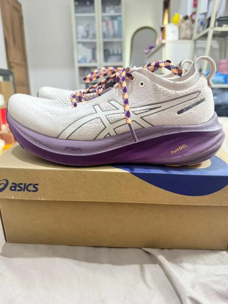 PRELOVED ASICS GEL NIMBUS 26 TR WOMEN SIZE US 9