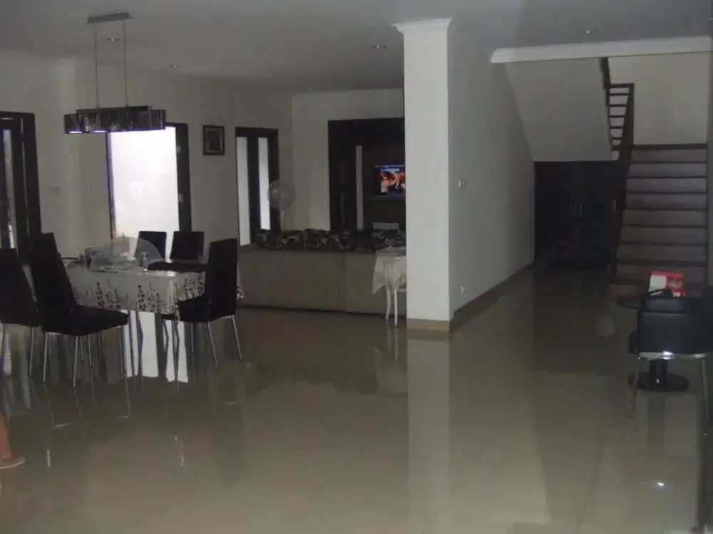 Rumah siap Huni di Kebayoran Lama area