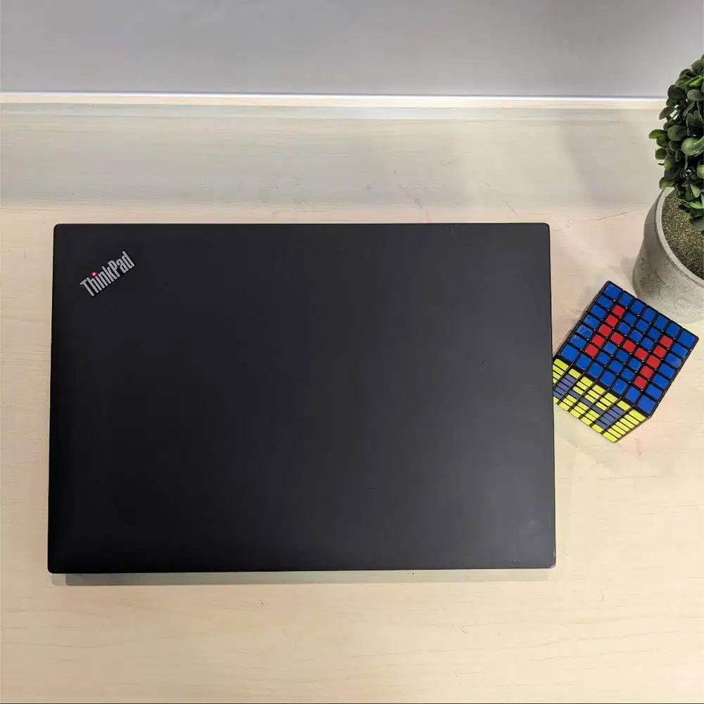 Laptop Lenovo Thinkpad T14 Mulus Like New Core i7-10510u 16GB 512GB