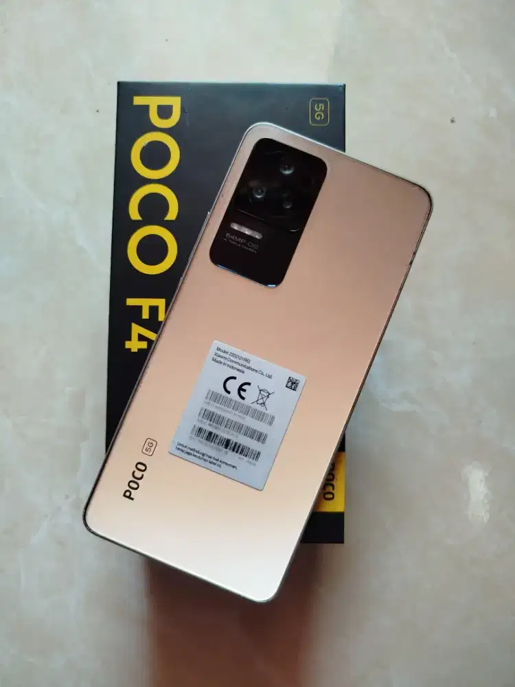 poco f4 5G 8/256 fullset
