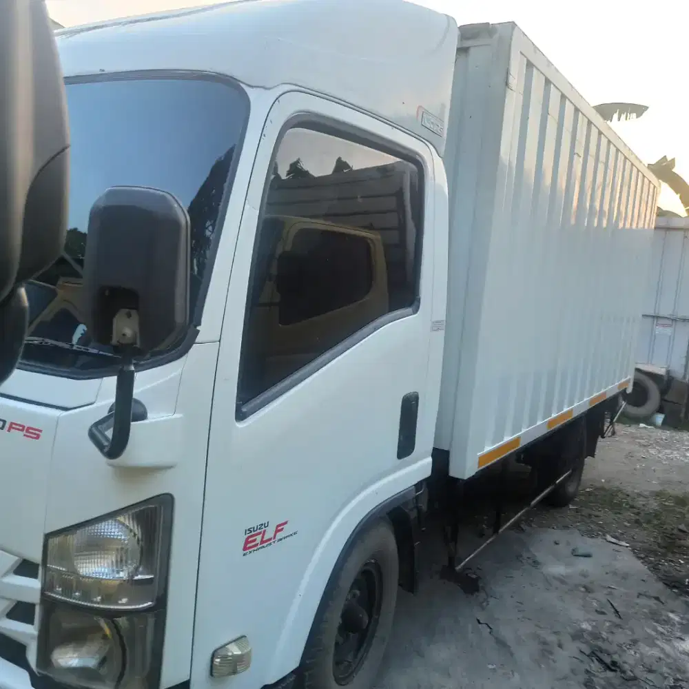 Isuzu giga engkel long box besi th 2020