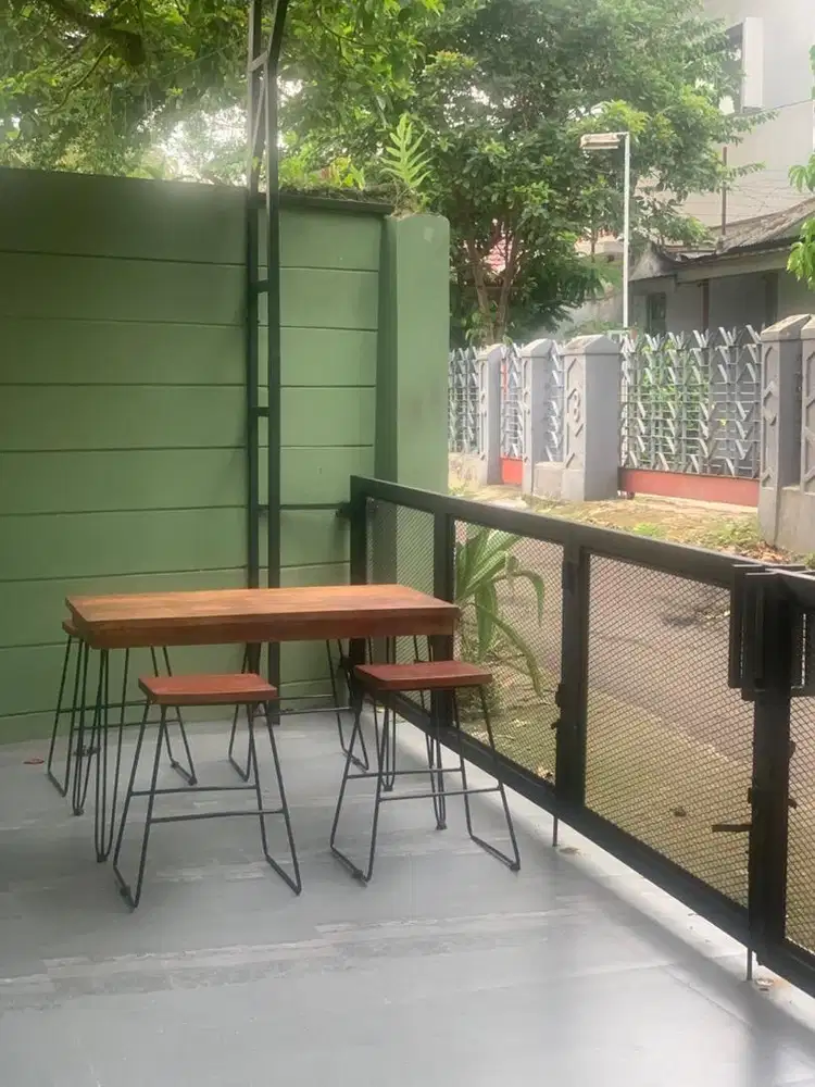 Ruang usaha dekat 8x4 ke jalan