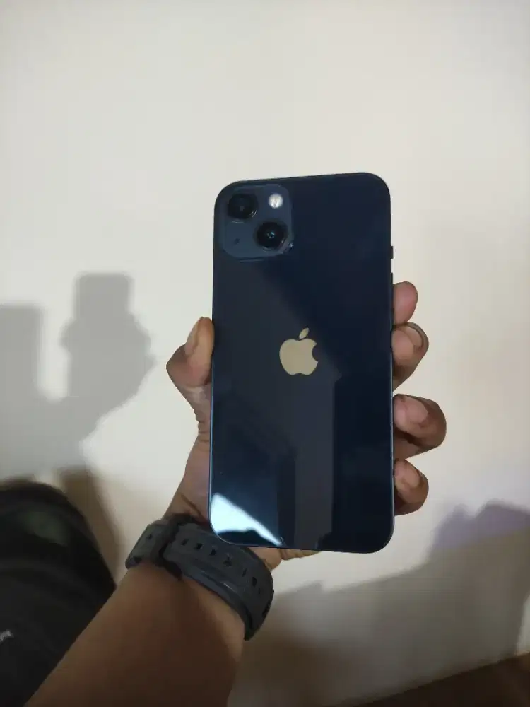 Iphone 13 midnight 128 no minus