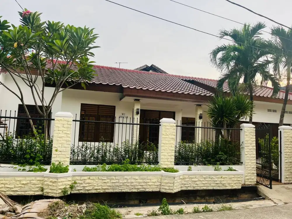 Disewakan Rumah Cantik, Bersih, Dekat Masjid