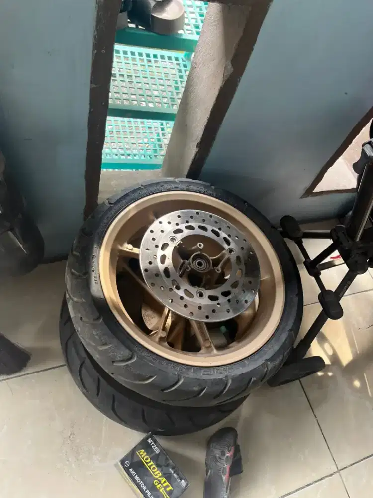velg nmax old & knalpot standar nmax old 2dp