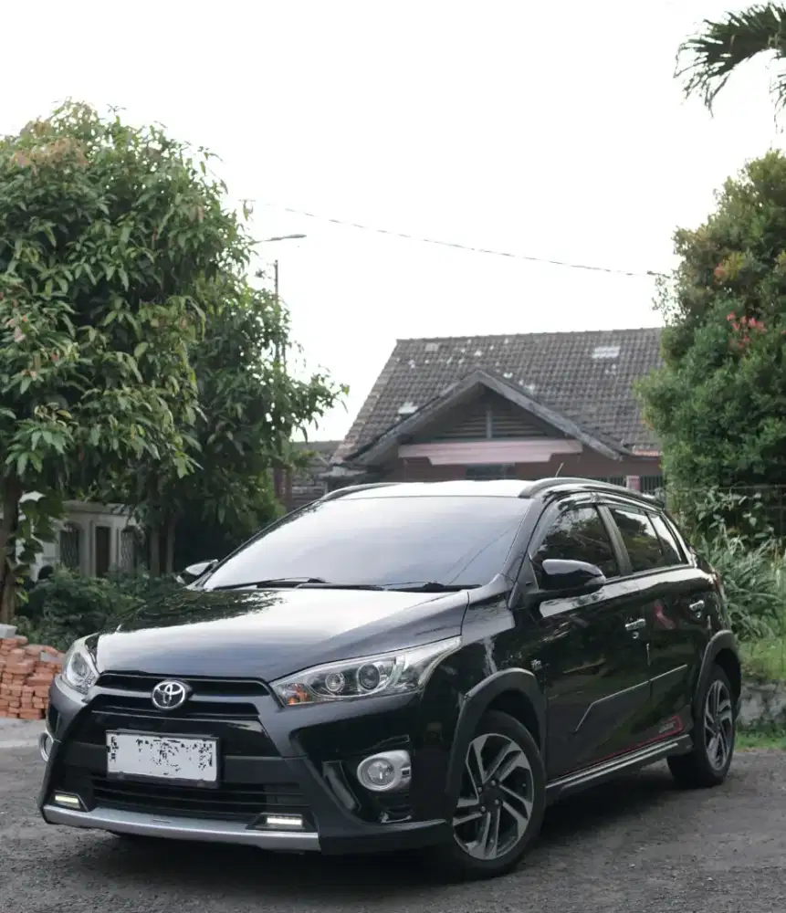 Toyota Yaris TRD Sportivo 2017 Heykers