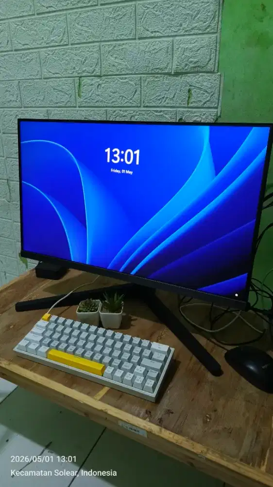 Monitor Layar LCD Samsung s3 24 inci 75 Hz. Mantul Nego