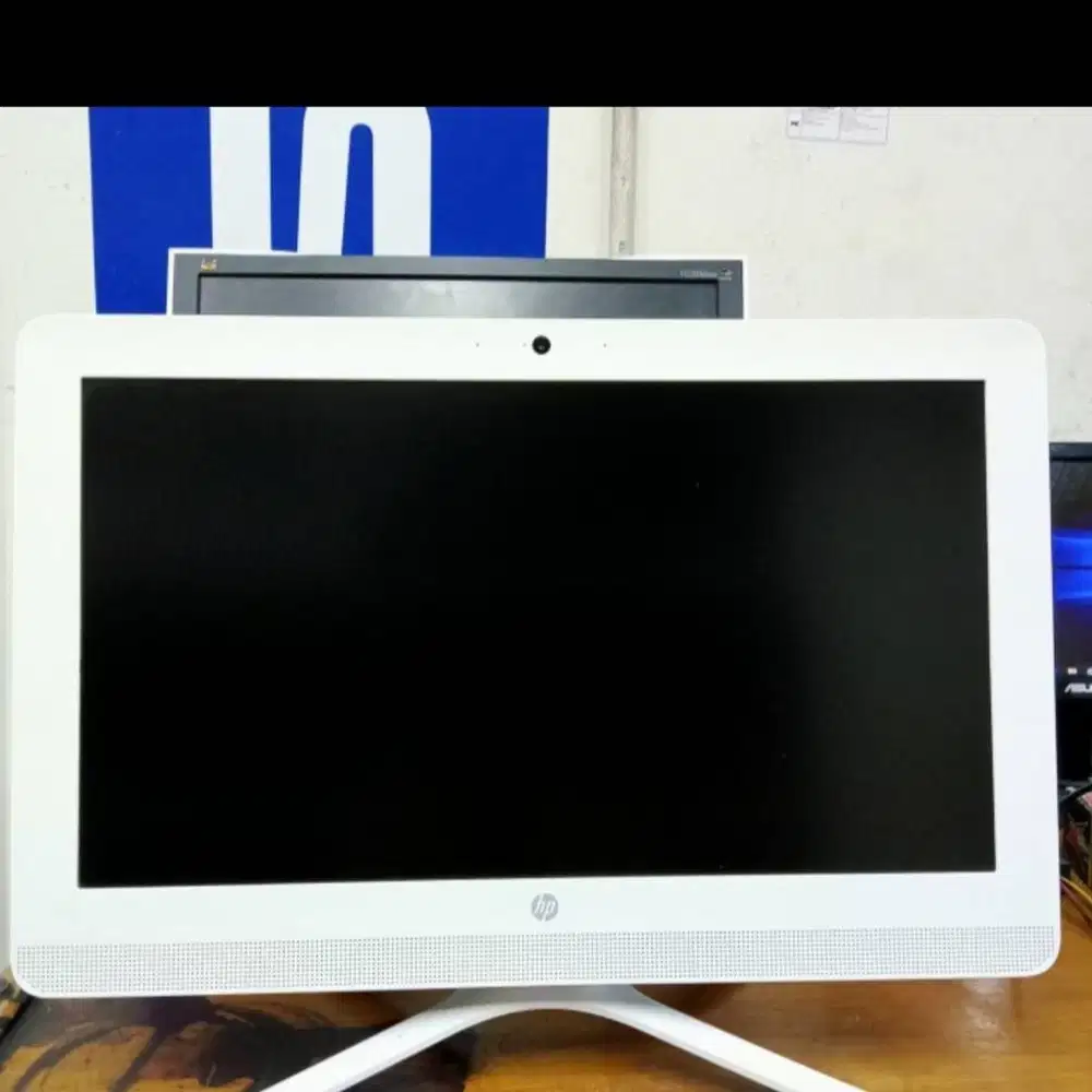 PC ALL IN ONE HP CELERON J4005.RAM 4 GB.HDD 500 GB *RZC