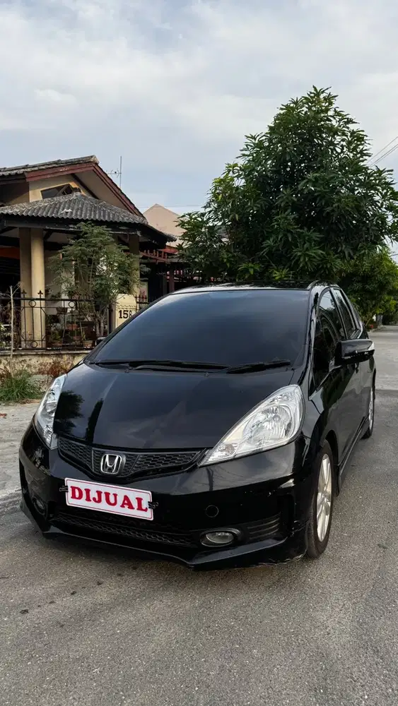 Honda Jazz 2011 Bensin