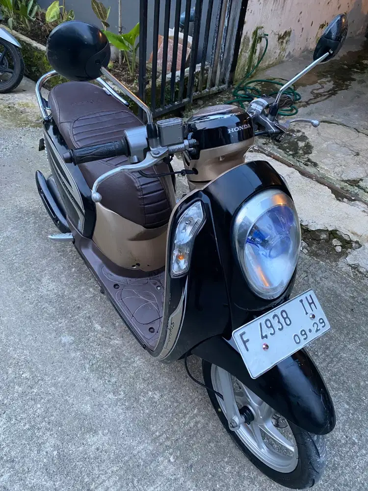 Motor matic Scoopy 2014