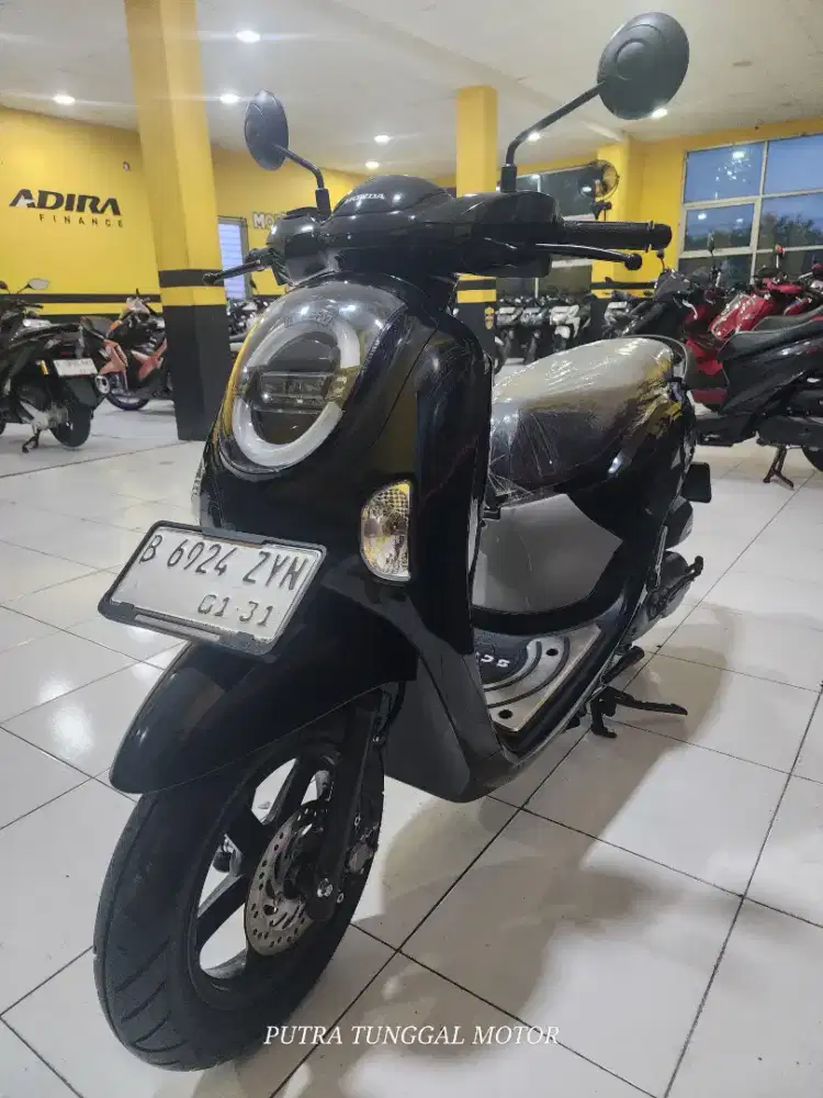 NEW SCOOPY FASHION 2025 WARNA HITAM