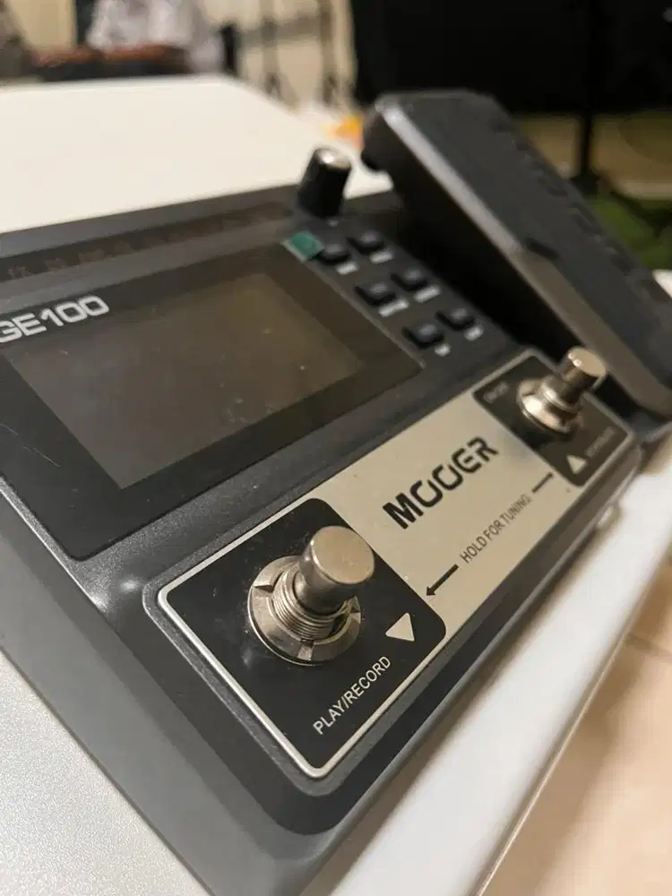 Mooer GE100 multi efek gitar
