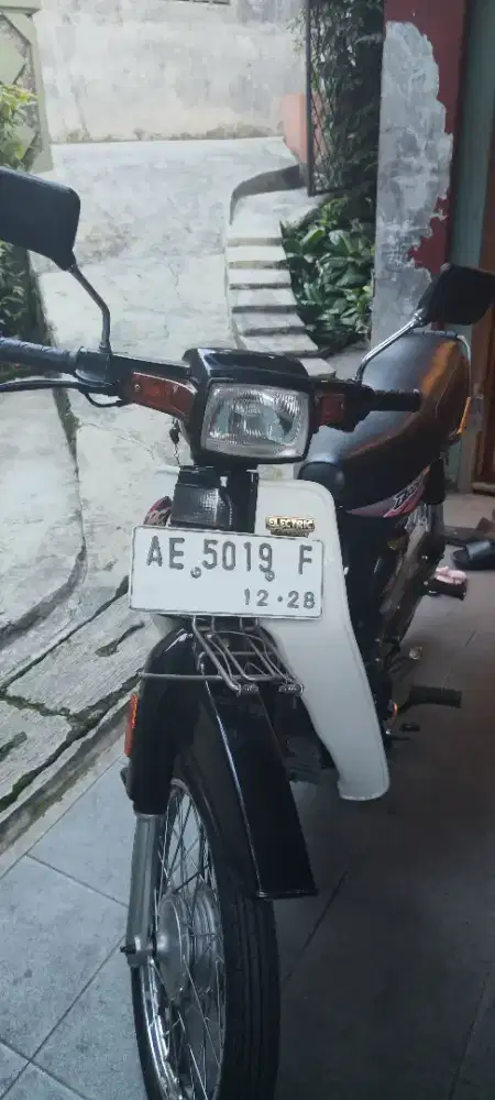 Dijual motor legendaris Suzuki RC 100 cocok buat harian maupun koleksi