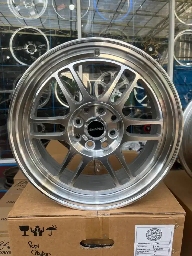 Enkei rpf1 ring 16 lebar 7 pcd 4x100/114,3 ET 42 avanza vios