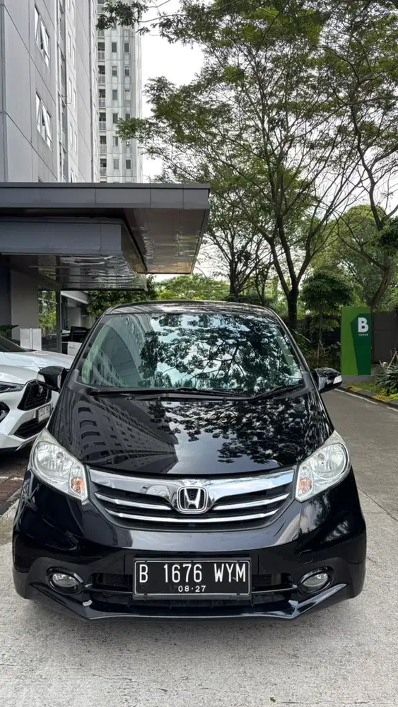Honda Freed PSD 2014 (KM Rendah)