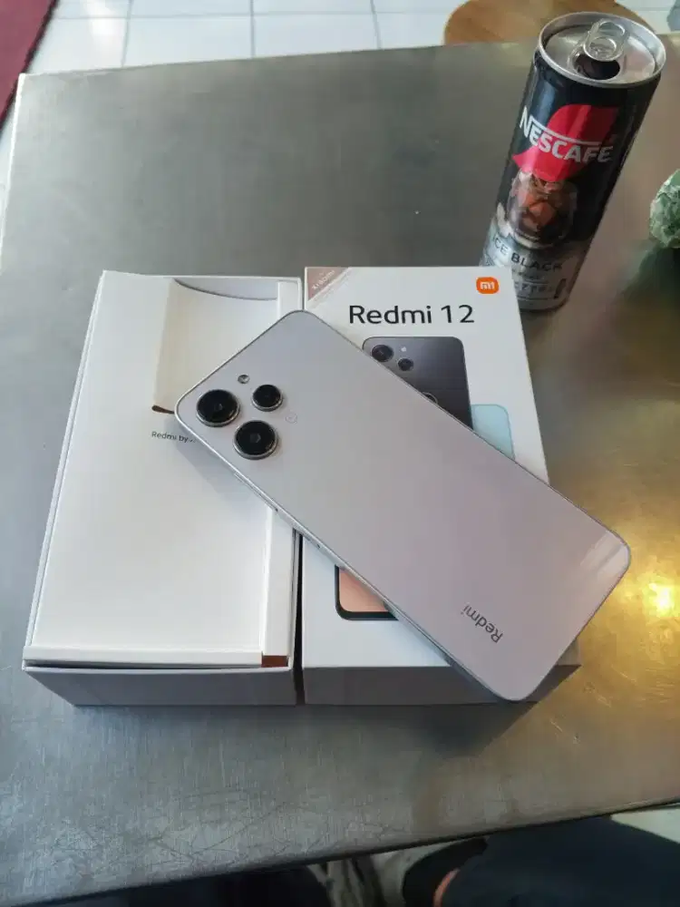 Xiaomi Redmi 12 8/256GB Fullset NoMinus Mulus