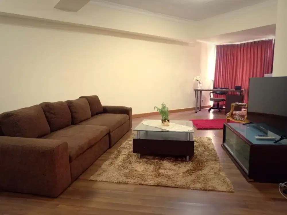 Ton - Disewakan  Condominium Taman Anggrek Tower 8 3+1BR Furnish